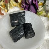 BLACK TOURMALINE ROUGH ELITE (Grounding & Protection) - Image 3